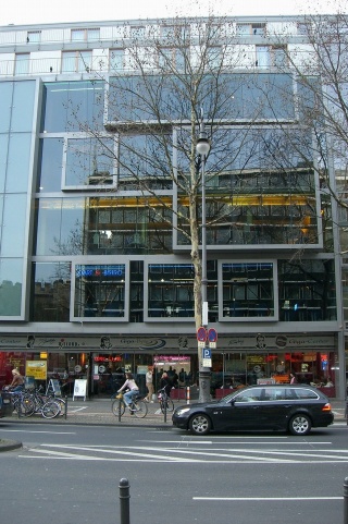 Giga-Center Köln.jpg